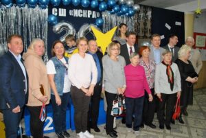 Торжественная часть 20-летнего юбилея СШ Искра