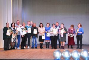 Торжественная часть 20-летнего юбилея СШ Искра