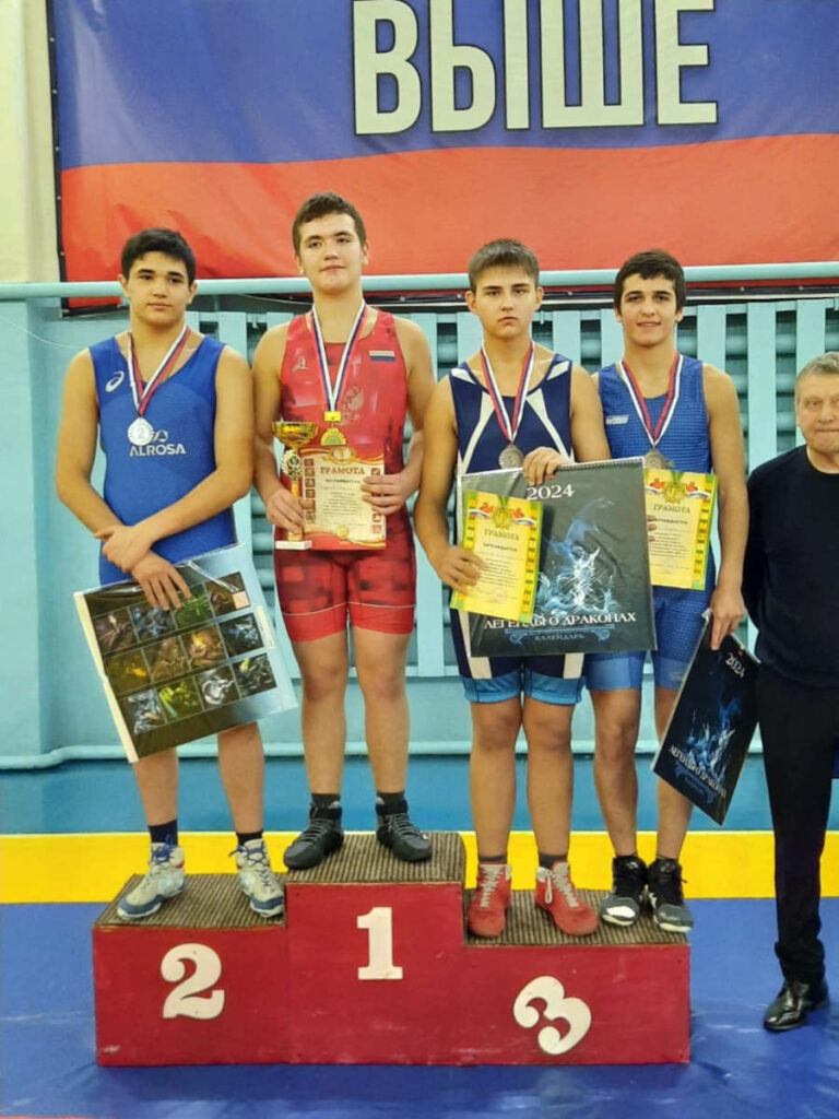 Новогодний турнир по вольной борьбе на призы Главы Элитного сельсовета